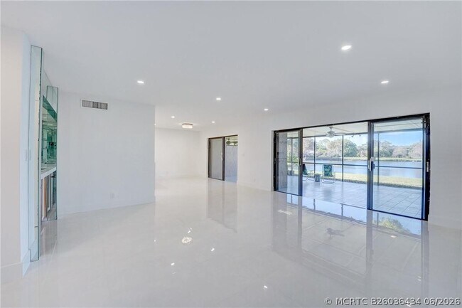 Building Photo - 103 St Andrews Rd