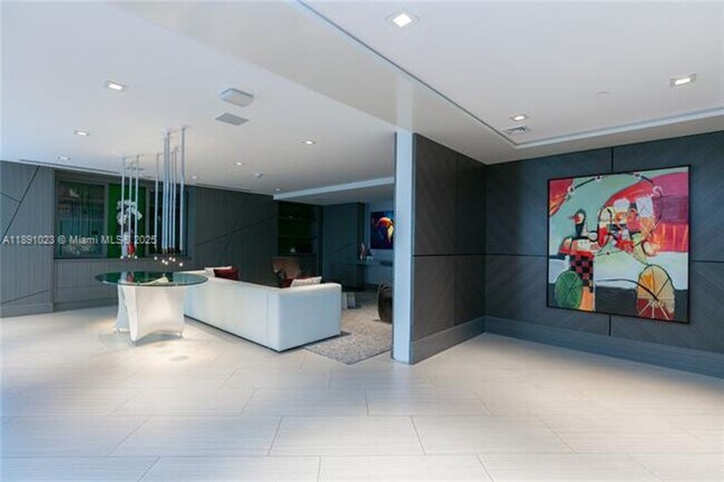 Building Photo - 300 Sunny Isles Blvd