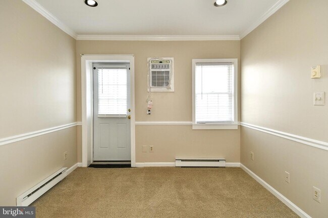 Building Photo - 2 E Federal St