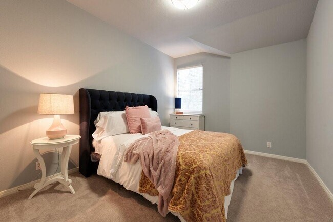 Building Photo - 14403 Olive Hill Dr