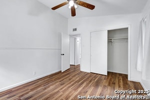 Building Photo - 551 Lanark Dr