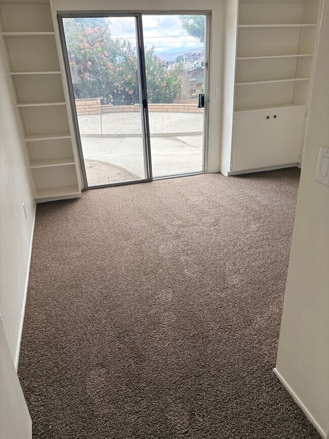 Building Photo - Upgraded 55+ Home in Hemet!!!