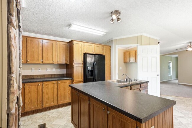 Building Photo - 267 Maddux Farm Dr