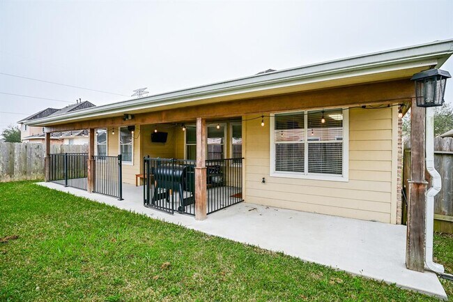 Building Photo - 4704 High Creek Ct