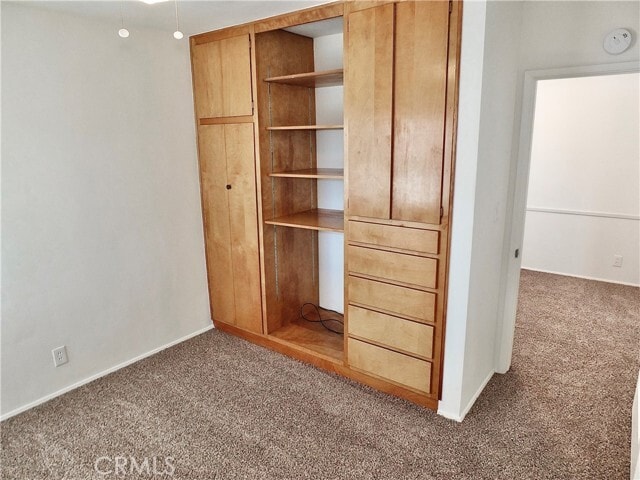 Building Photo - 5943 Greentop St