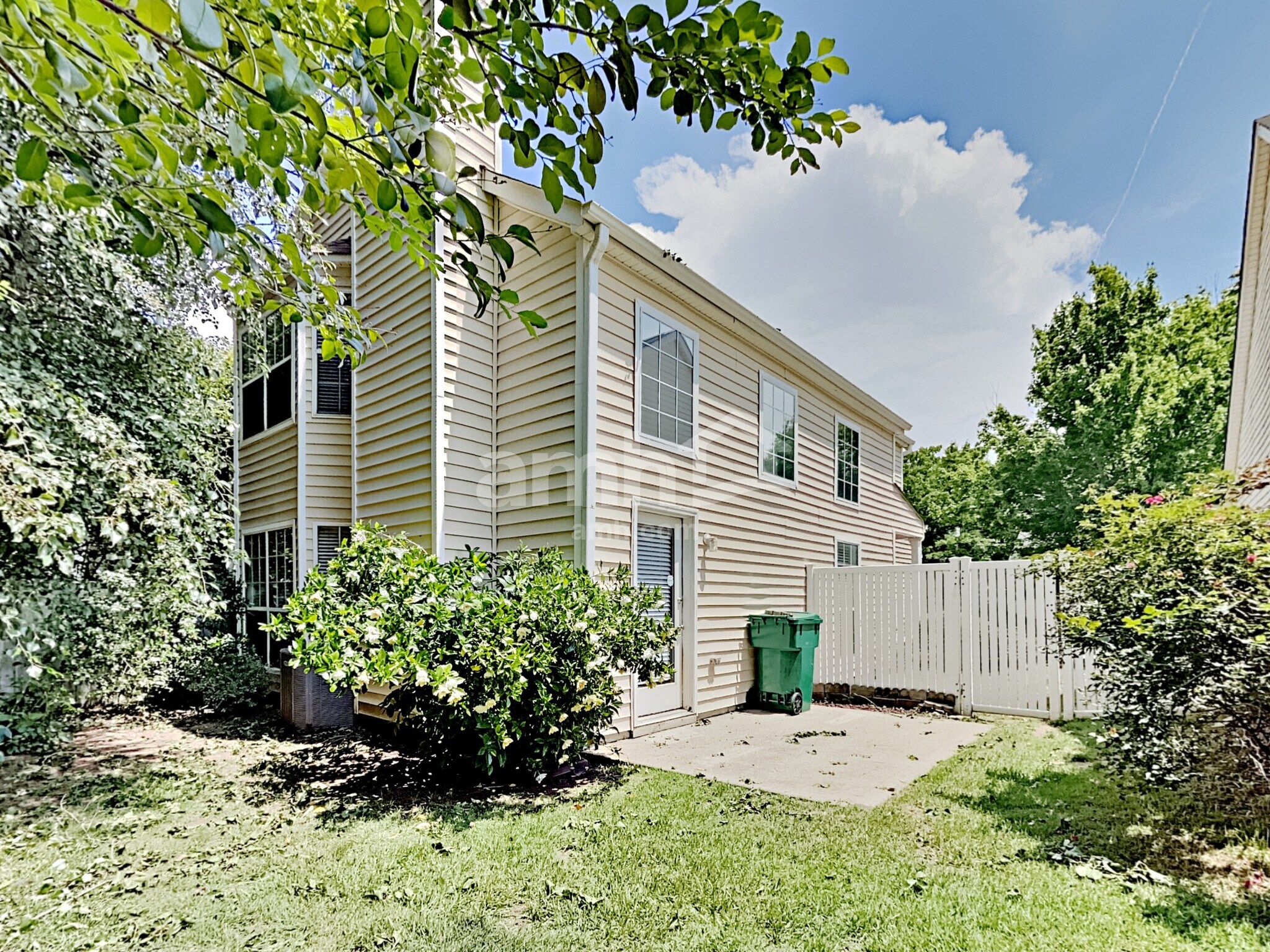 Building Photo - 1082 Britley Park Ln