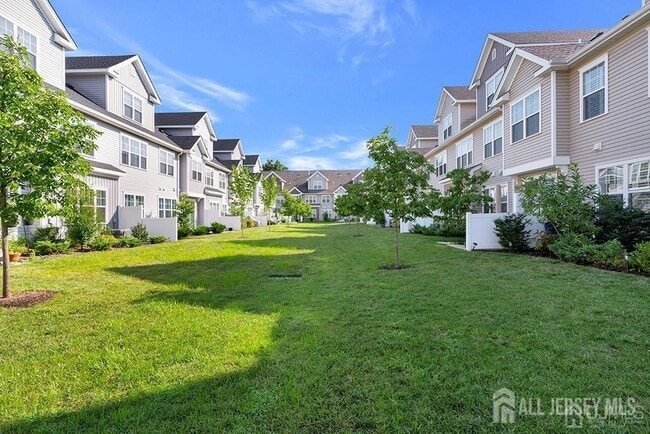 Building Photo - 306 Dickson Ct