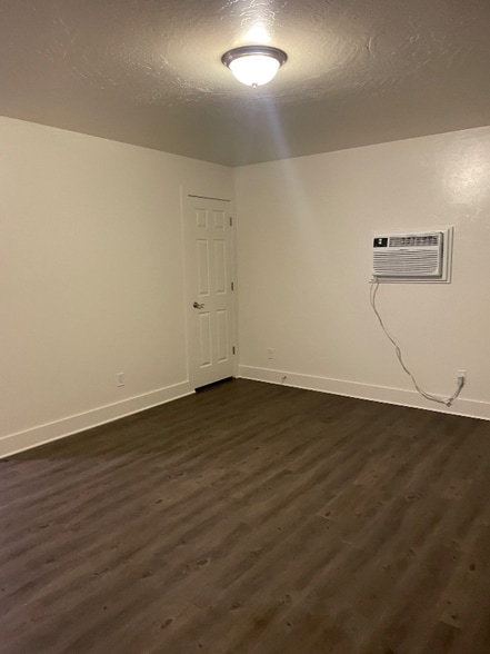 Building Photo - 2806 Hunters Loop