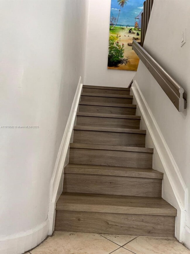 Building Photo - 8061 SW 119th Ct