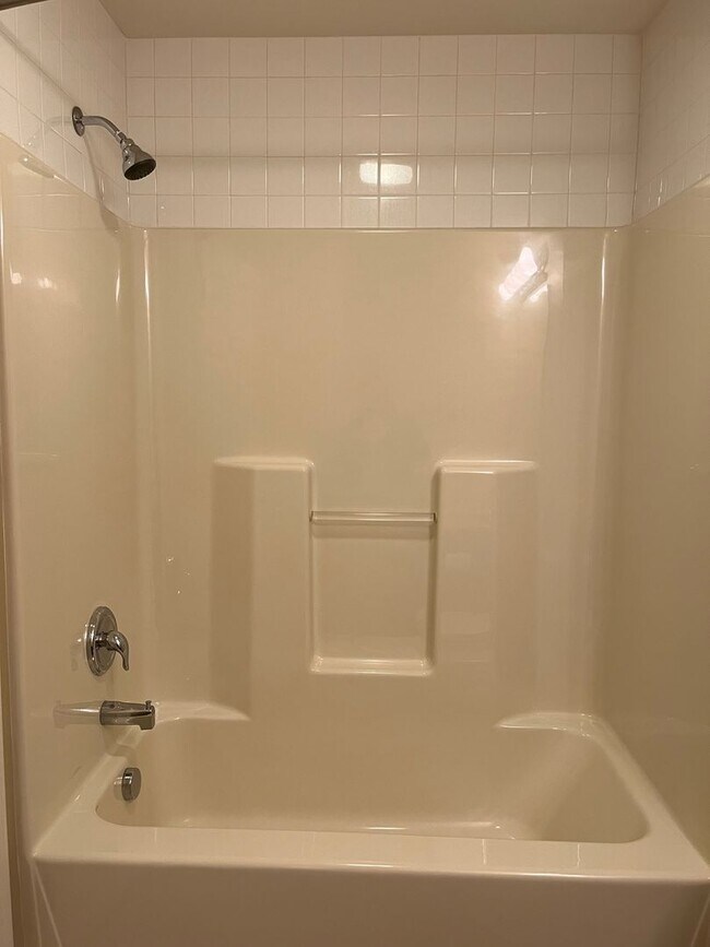 Building Photo - Beautiful 3-Bedroom Home in Penn Manor Sch...