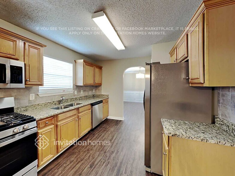 Building Photo - 372 Othello Dr