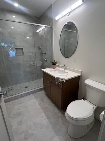 Building Photo - 105 Sea St