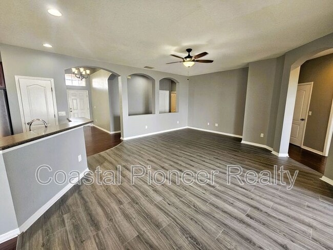 Building Photo - 1824 Mira Lago Cir