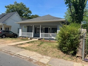 Building Photo - 627 W Northwest Blvd