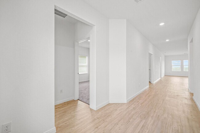 Building Photo - SIngle Story in Cordova Crossing!