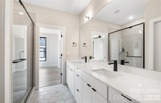 Building Photo - 4523 Radler Ct