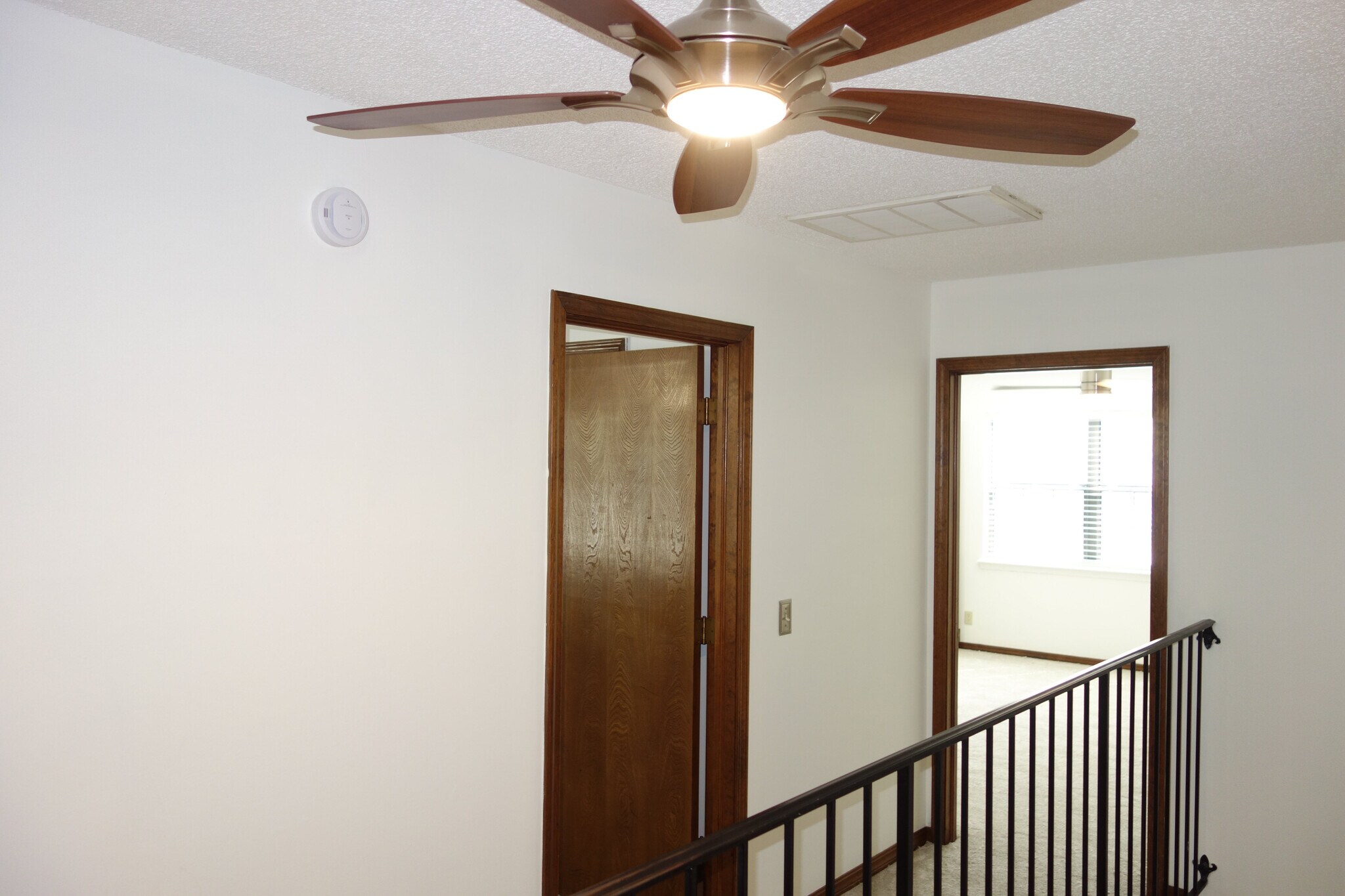 Building Photo - 7108 S Indianapolis Ave