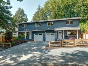 Building Photo - 1004 McDonald Ave