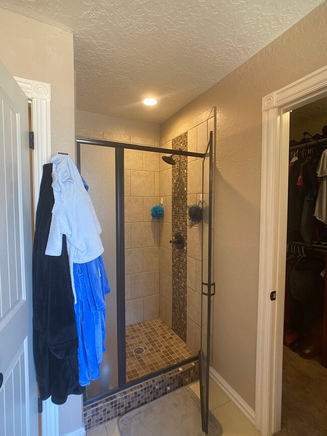 Building Photo - 1401 Limestone Way