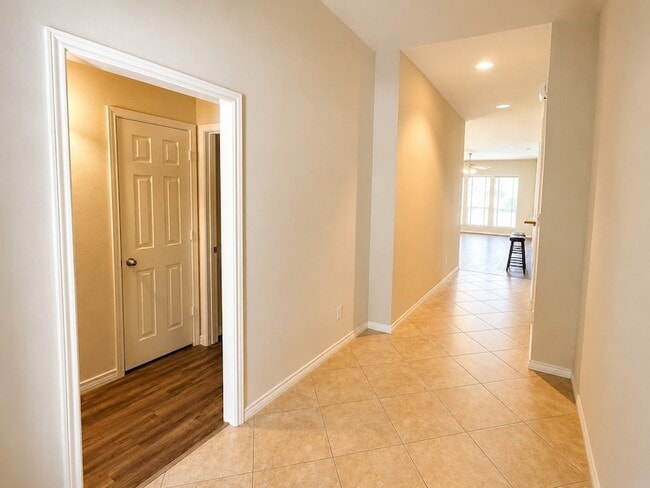 Building Photo - 12018 Grace Hall Dr
