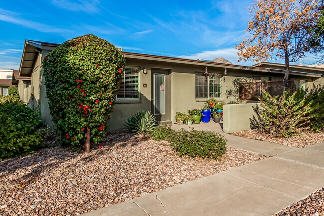 Building Photo - 1850 E Maryland Ave