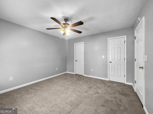 Building Photo - 368 Wesley Mill Pl