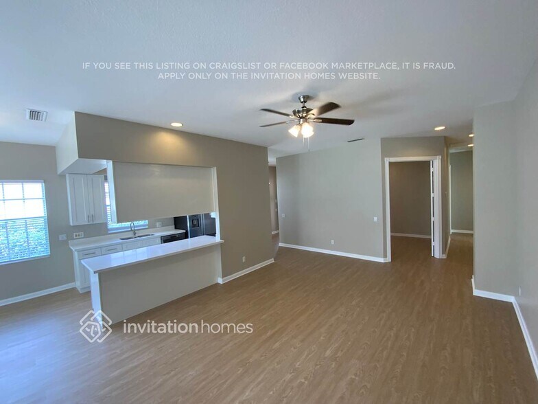 Building Photo - 4776 Temple Dr