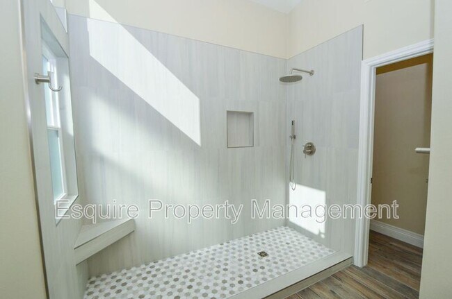 Building Photo - 7648 Jackson St