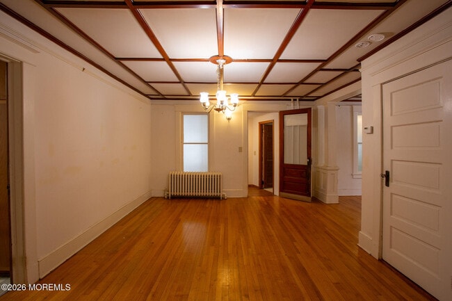 Building Photo - 13 1st St