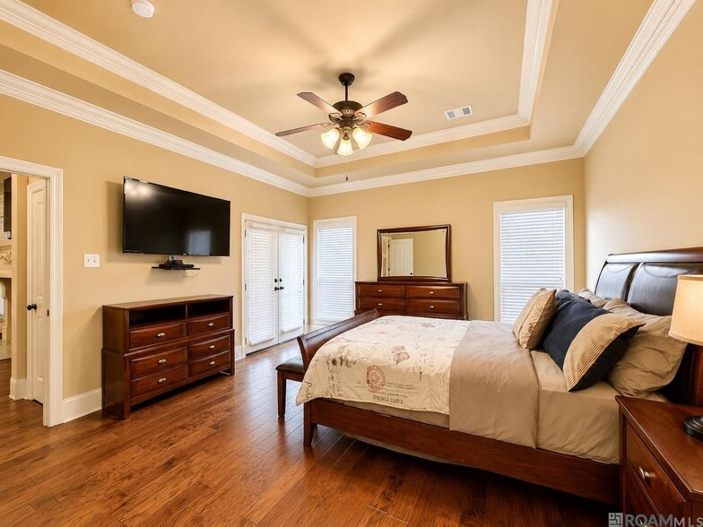 Building Photo - 9430 Magnolia Crossing Dr