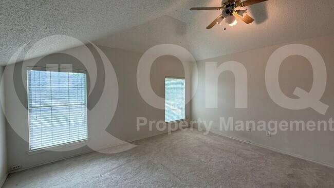 Building Photo - 11317 Oxford Pl