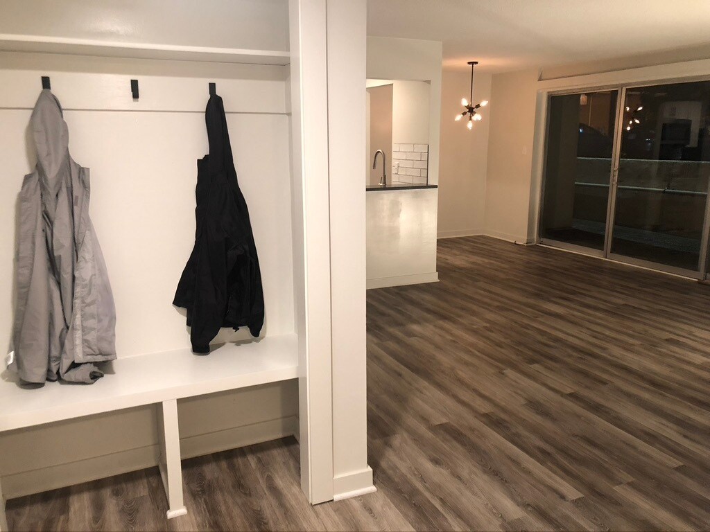 Building Photo - 4515 Jefferson St