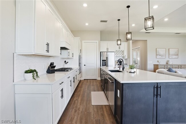 Building Photo - 20040 Hartford Blvd