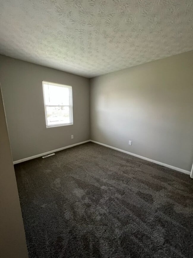 Building Photo - 5441 Deforest Dr