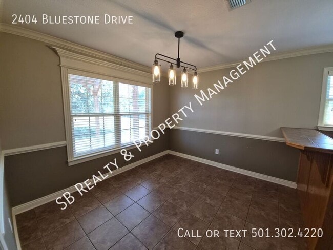 Building Photo - 2404 Bluestone Dr