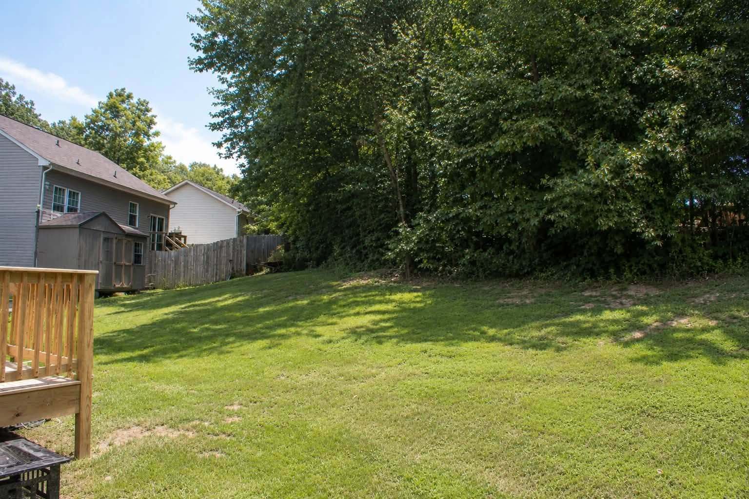 Building Photo - 90 Pine Cone Dr