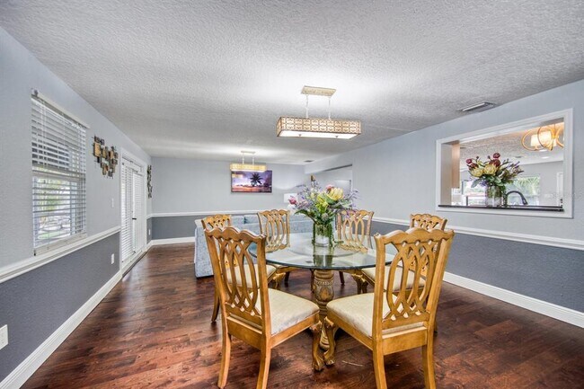Building Photo - 3173 Fountainhead Dr