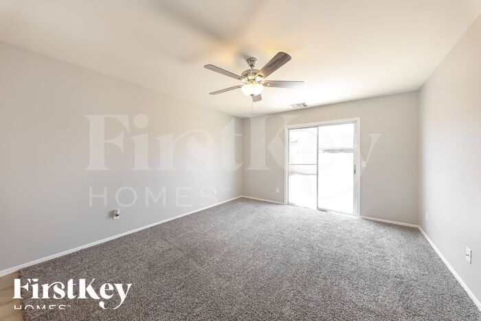 Building Photo - 11597 W Vogel Ave