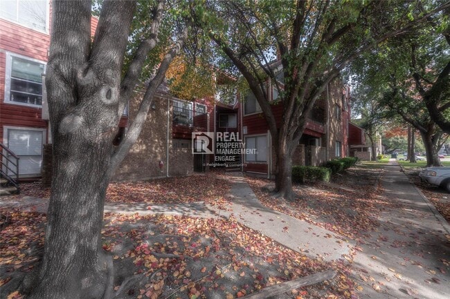 Building Photo - 1 Bedroom 1 Bath Unit Available for Rent in Dallas