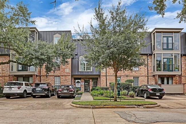 Building Photo - 2475 Underwood St