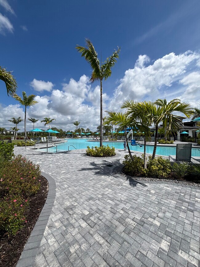 Building Photo - Opal Sand Dr Unit 102 Terrace Condo-Wellen Park G&CC