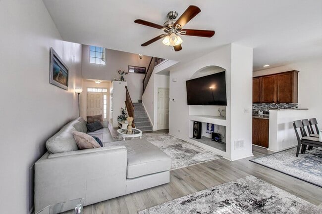 Building Photo - 474 S Jade Ln