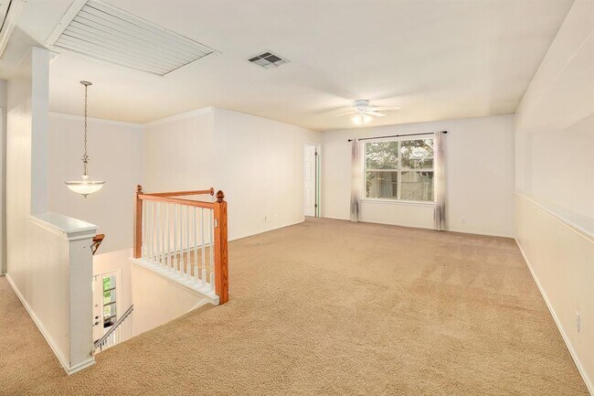 Building Photo - 9401 Caracas Dr