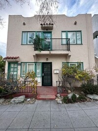 Building Photo - 2446 India St