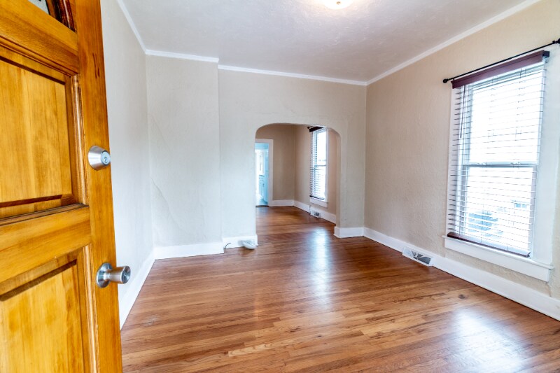 Building Photo - 1314 E Platte Ave