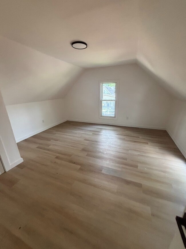 Building Photo - 1416 Delmar Ave