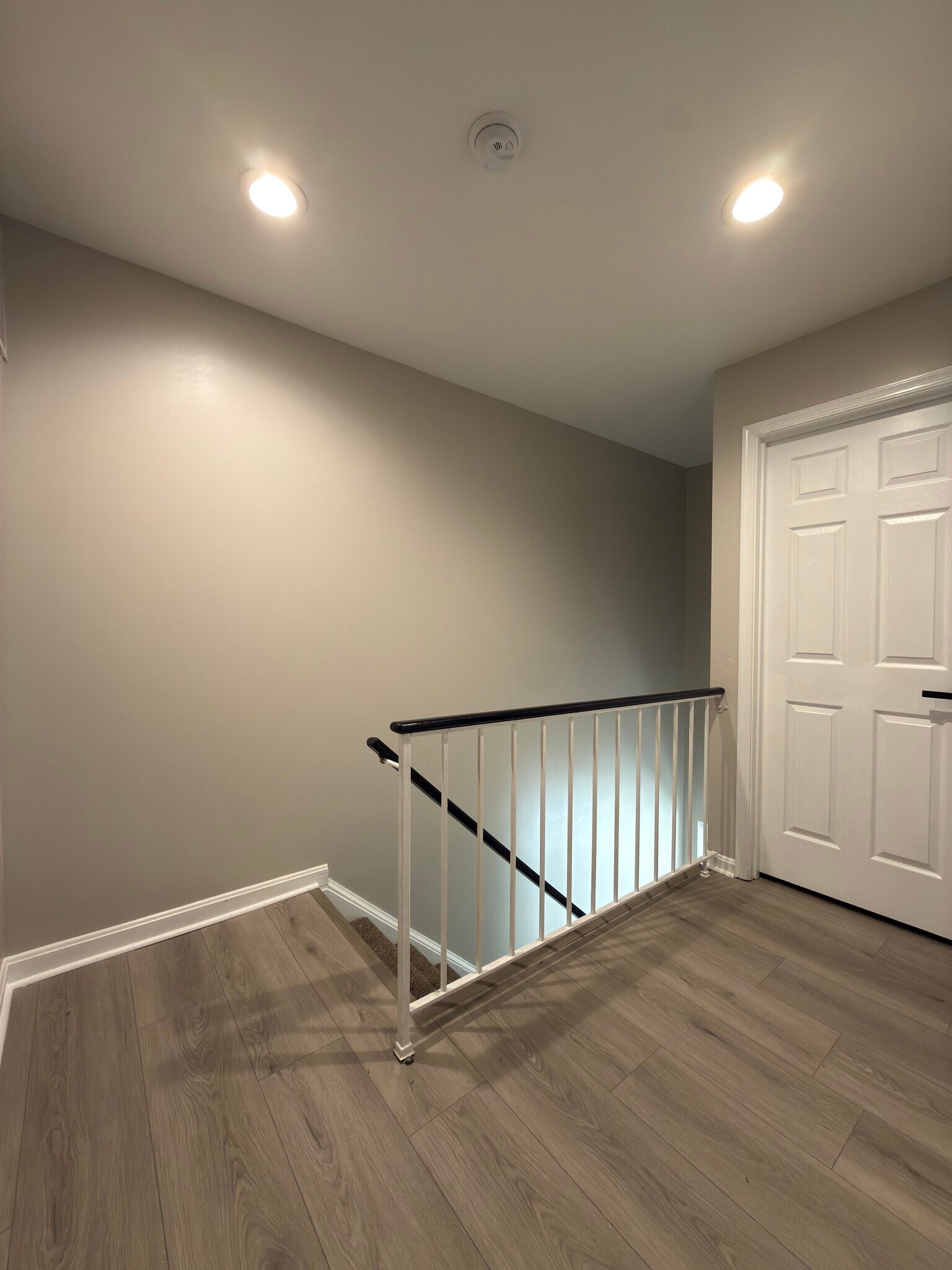 Building Photo - 1706 Tulip Ave
