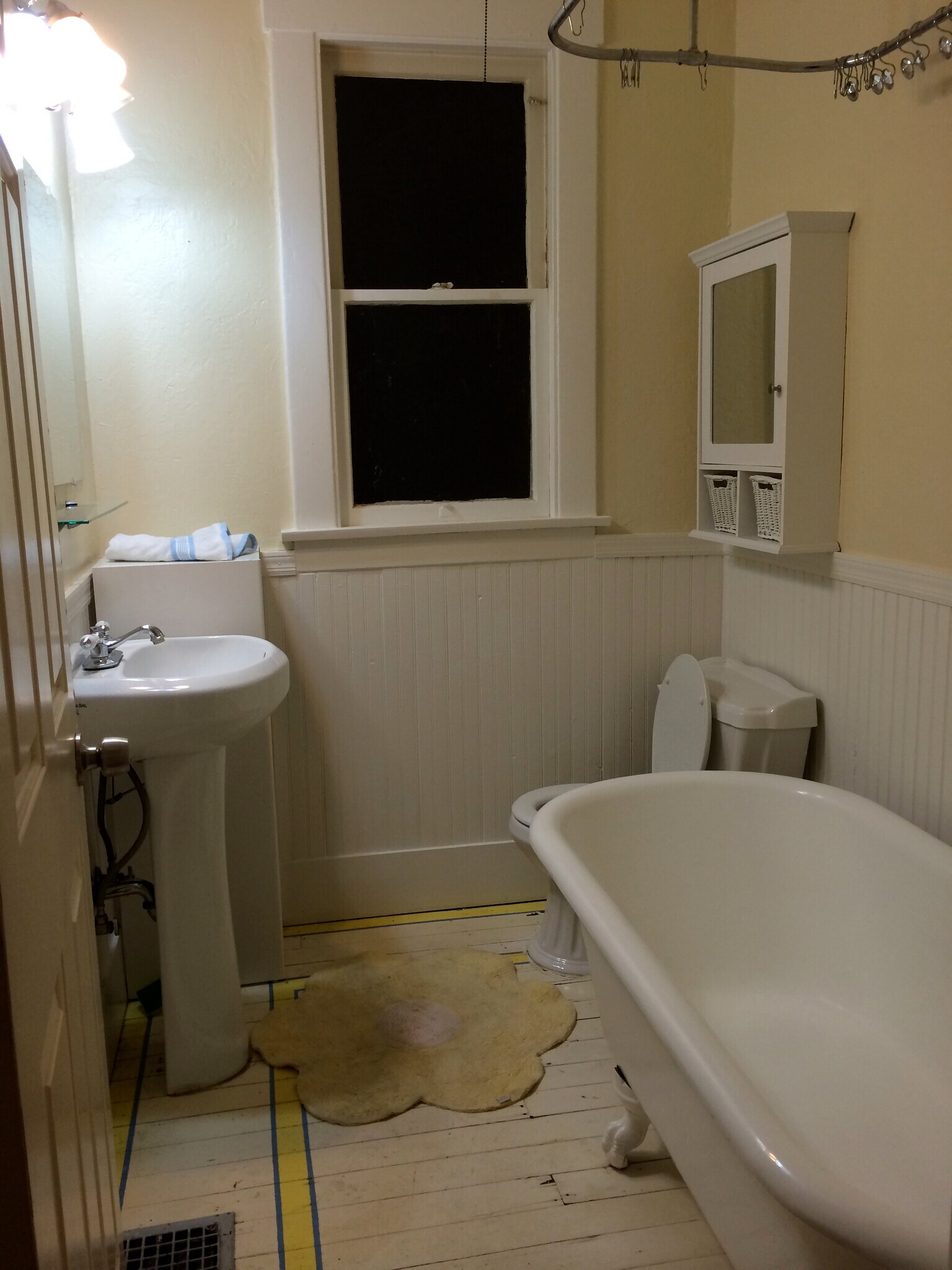 Bathroom - 525 N 1st Ave