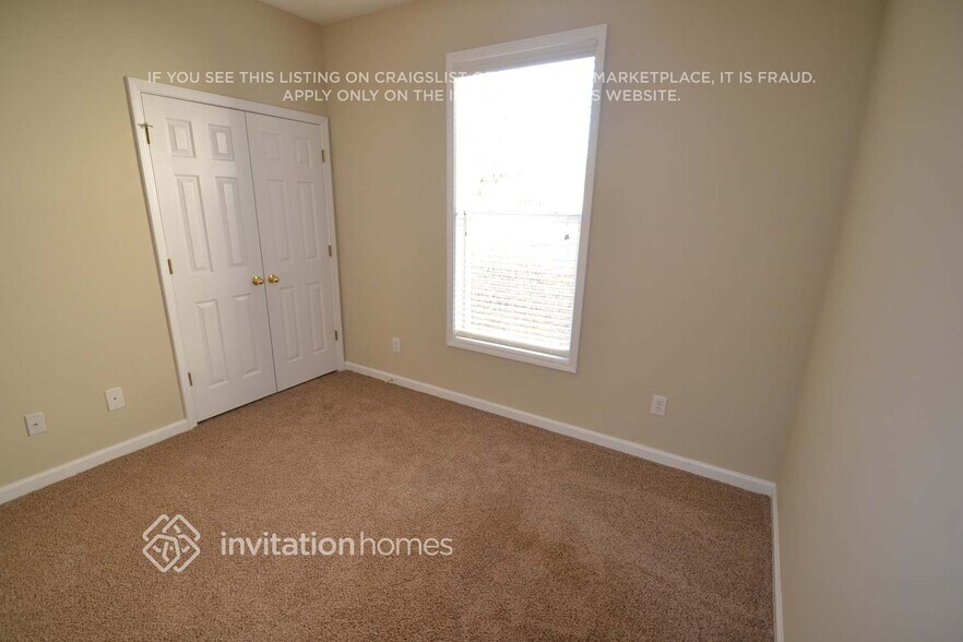 Building Photo - 127 Silver Arrow Cir