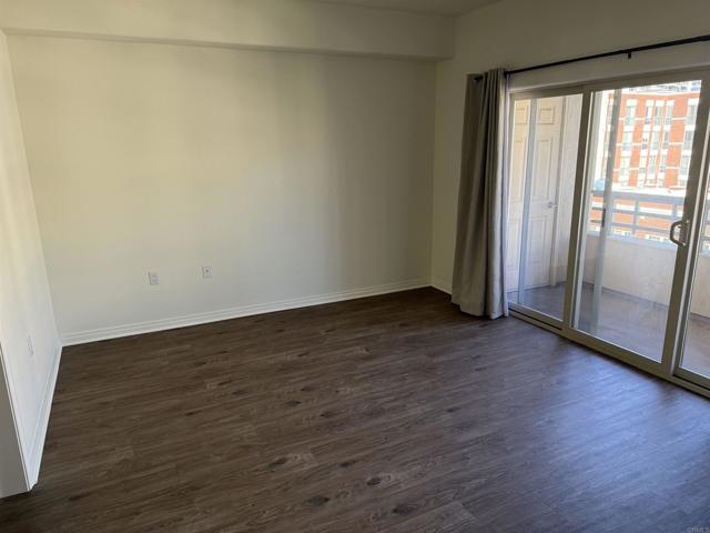 Building Photo - 330 J St